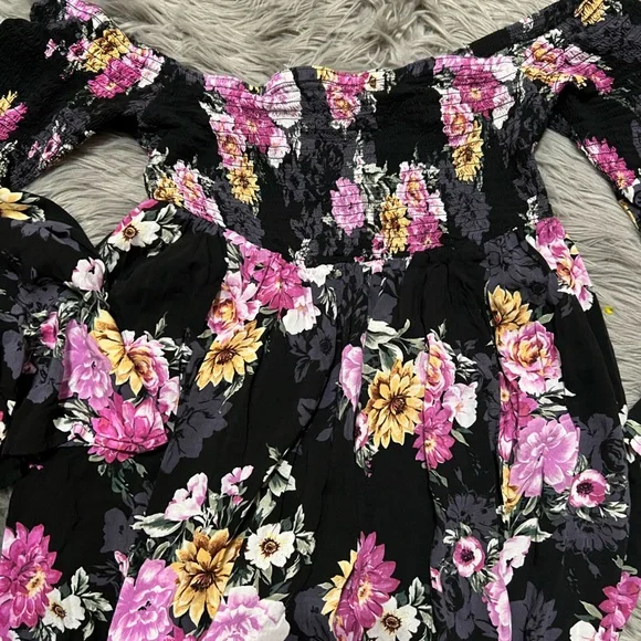 Torrid Black Floral Challis Off Shoulder Maxi Dress - Picture 4 of 5